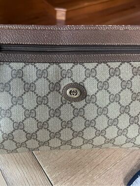 Gucci Brown GG Canvas  Messenger Bag